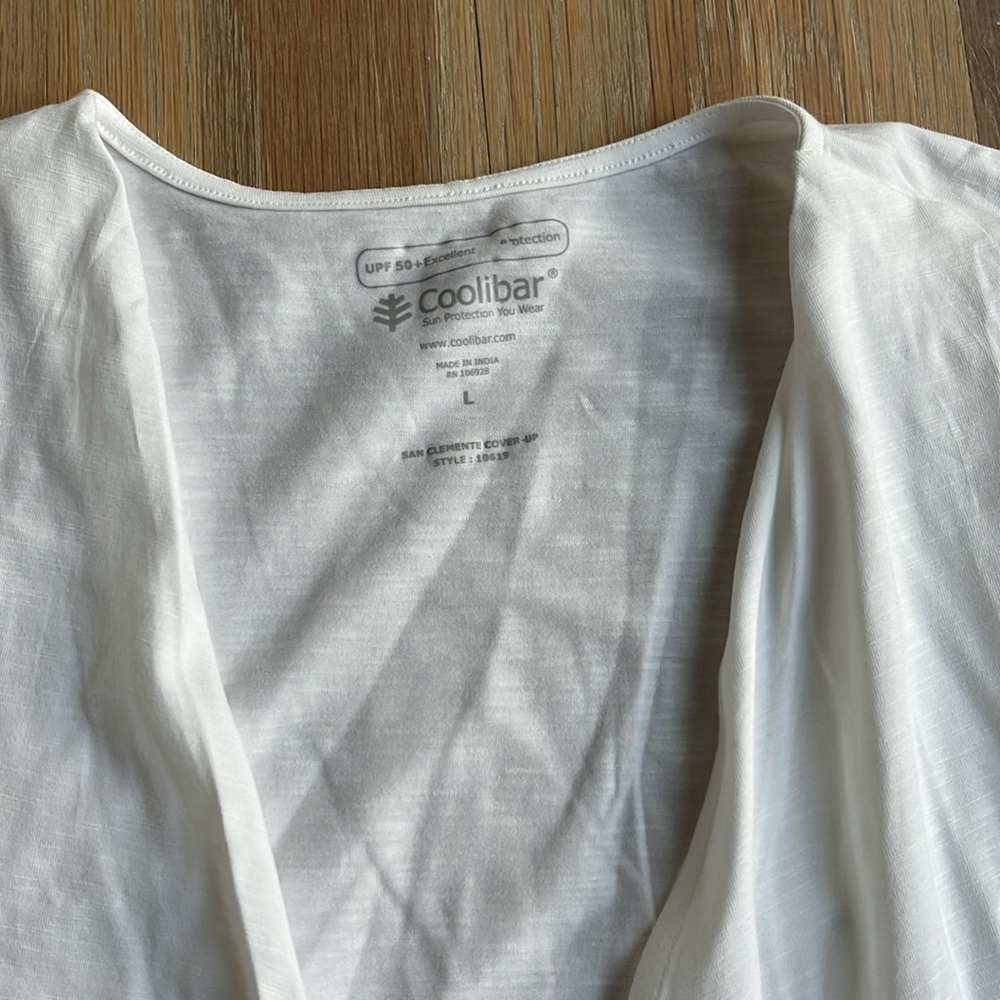 NWT Coolibar San Clemente cover-up in white with tassels. UPF 50+ - Picture 8 of 9
